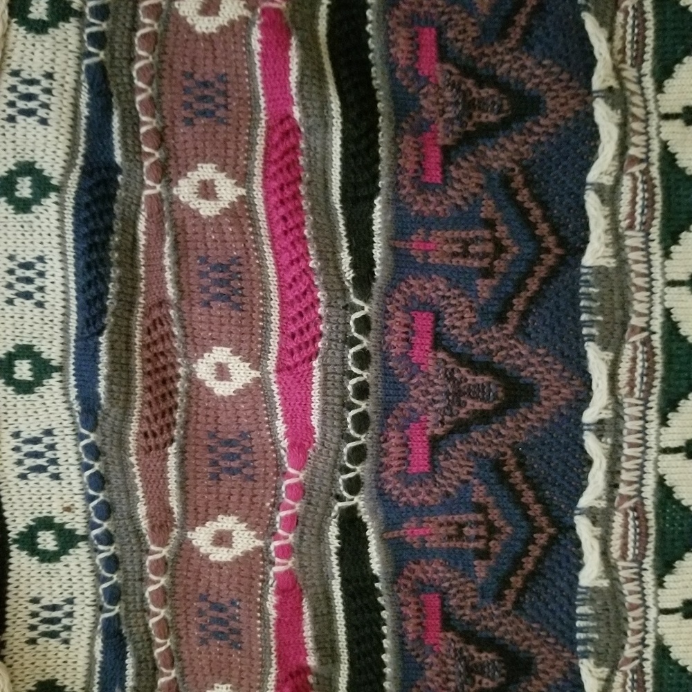Ultra Rare Vintage Coogi Sweater - Picture 5 of 7
